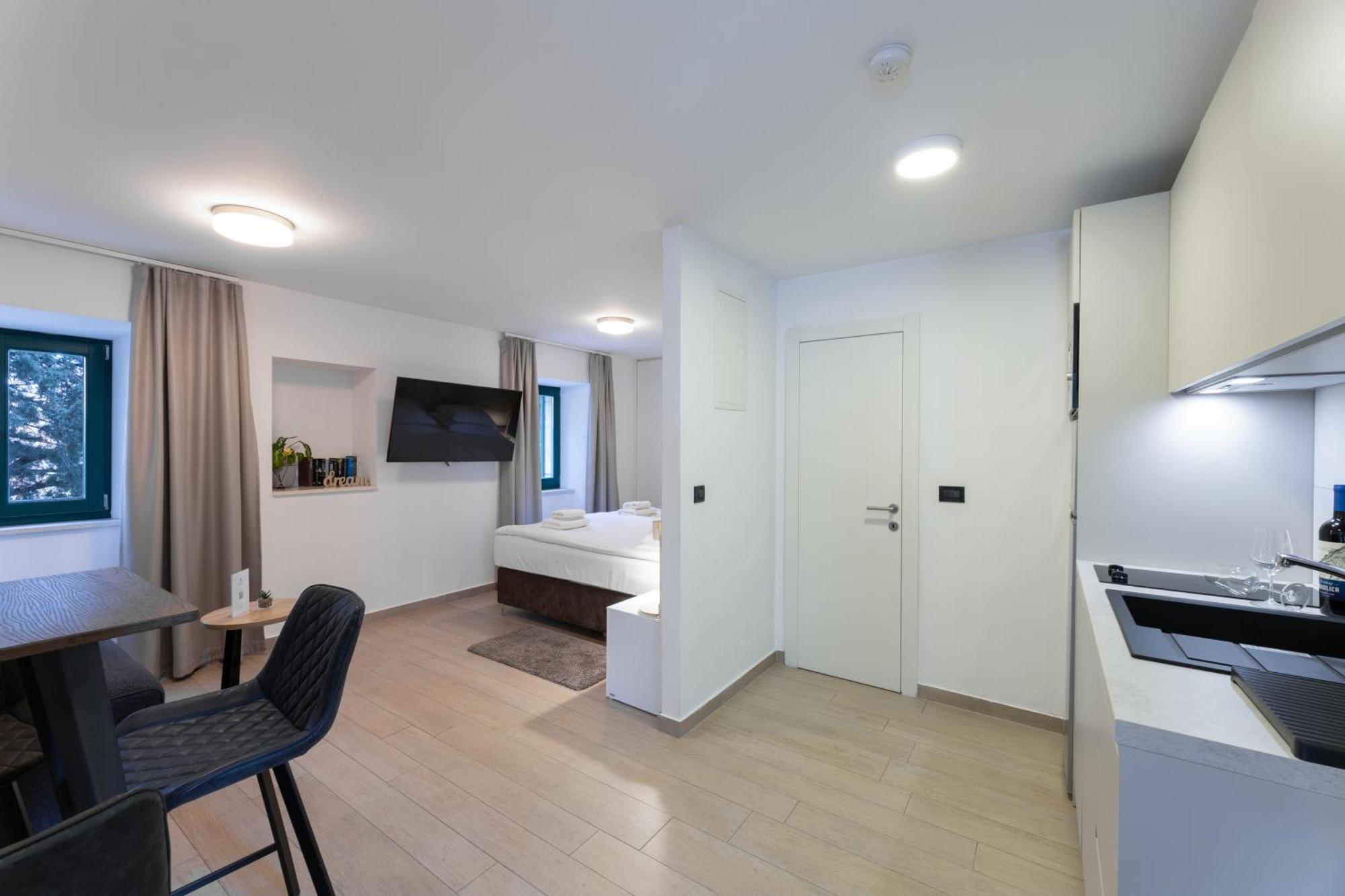 Apartments Korta سبليت الغرفة الصورة